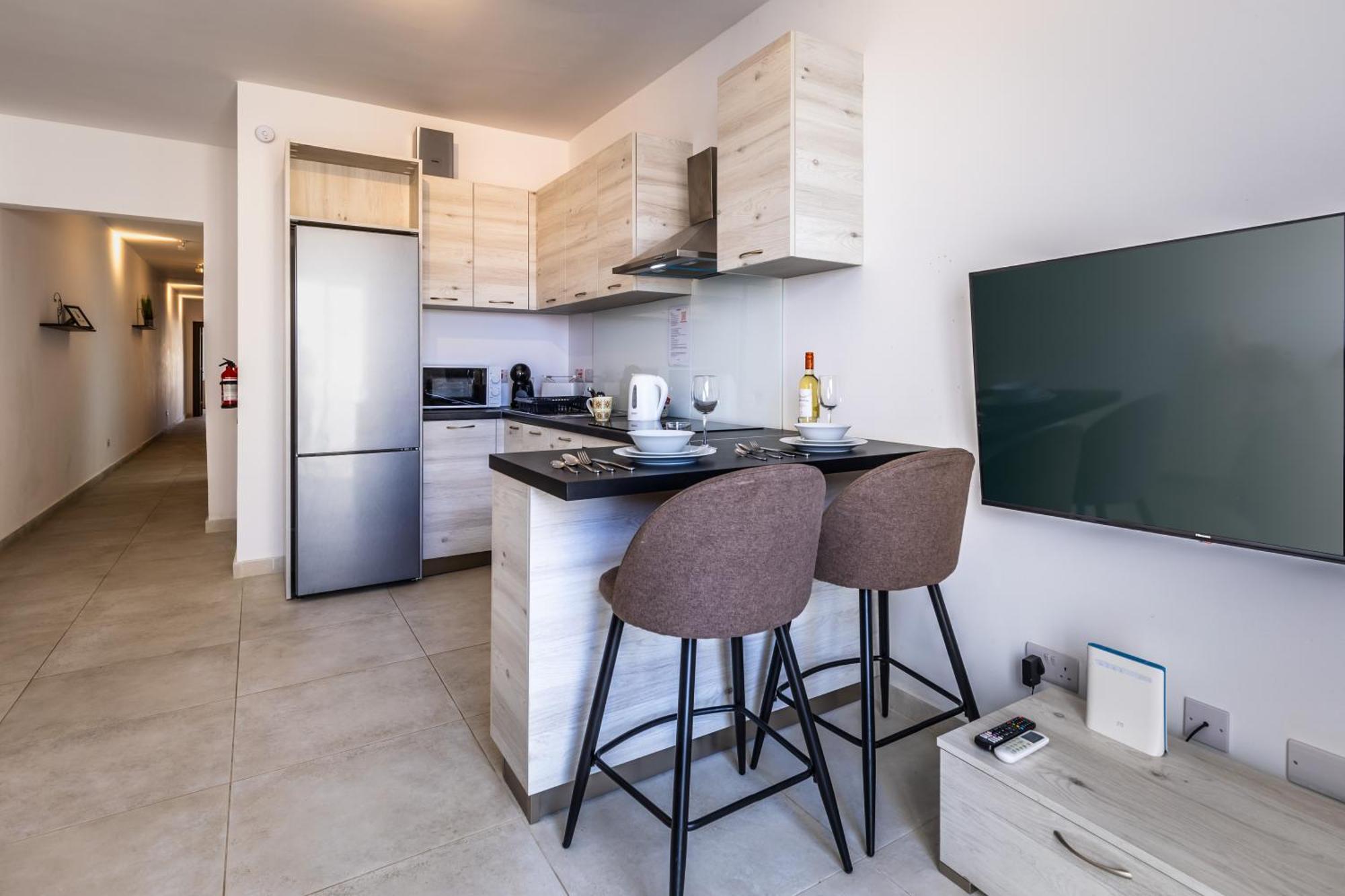 Kunsu'S Apartment 5 Min Walk From St Julians San Ġwann المظهر الخارجي الصورة