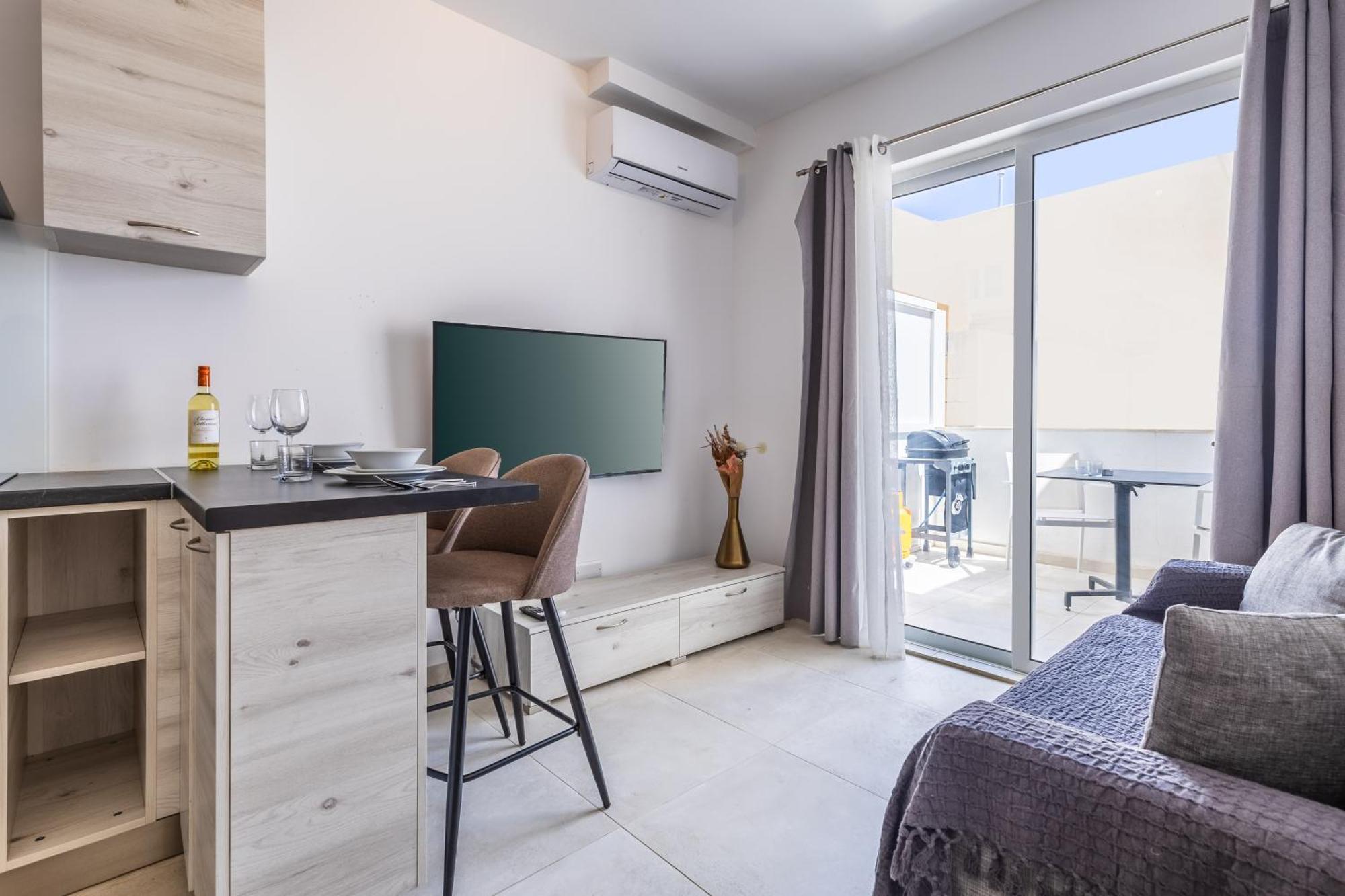 Kunsu'S Apartment 5 Min Walk From St Julians San Ġwann المظهر الخارجي الصورة