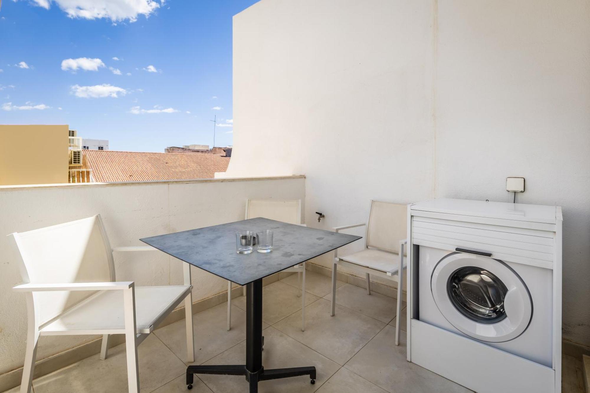 Kunsu'S Apartment 5 Min Walk From St Julians San Ġwann المظهر الخارجي الصورة