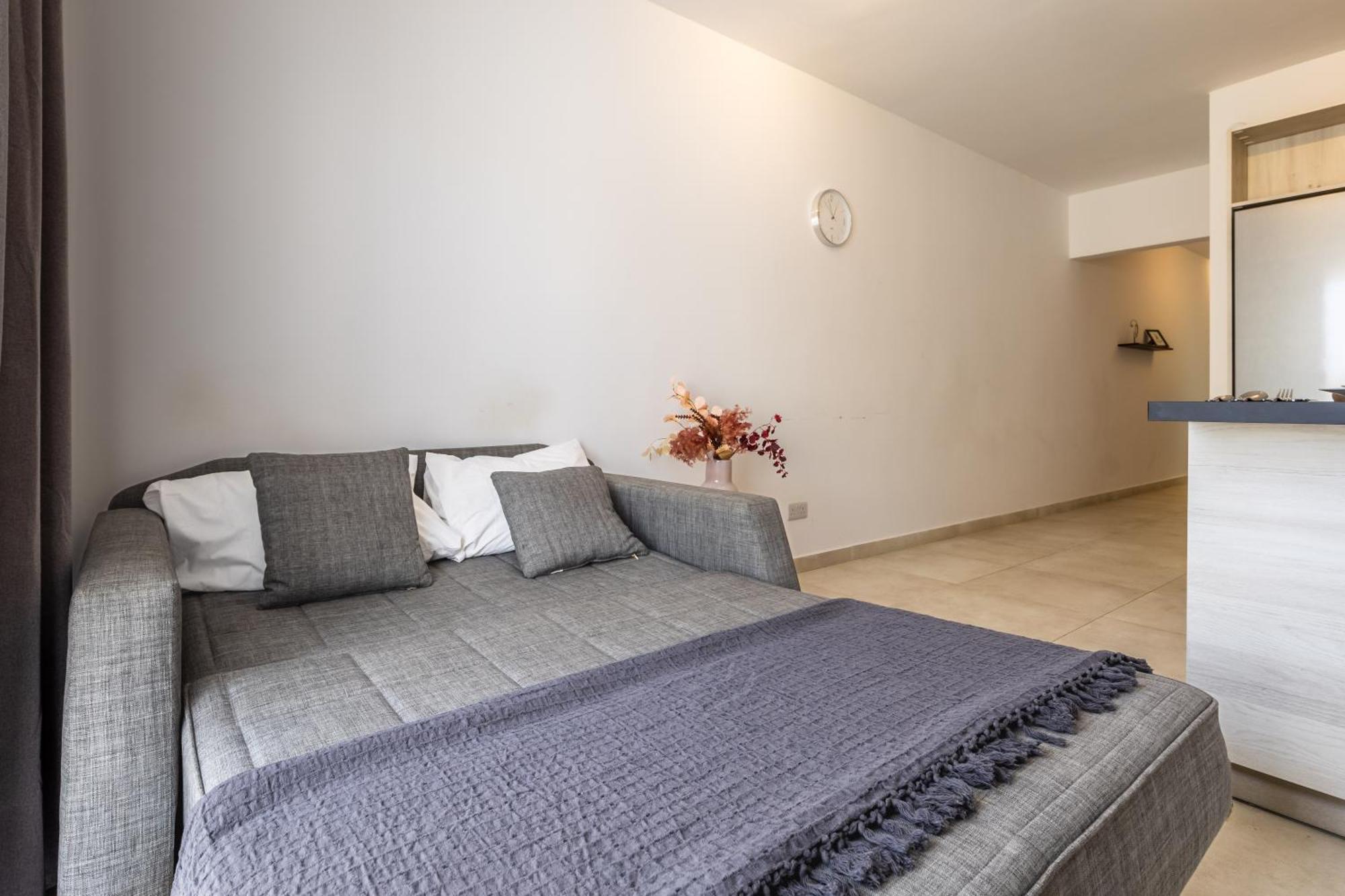 Kunsu'S Apartment 5 Min Walk From St Julians San Ġwann المظهر الخارجي الصورة